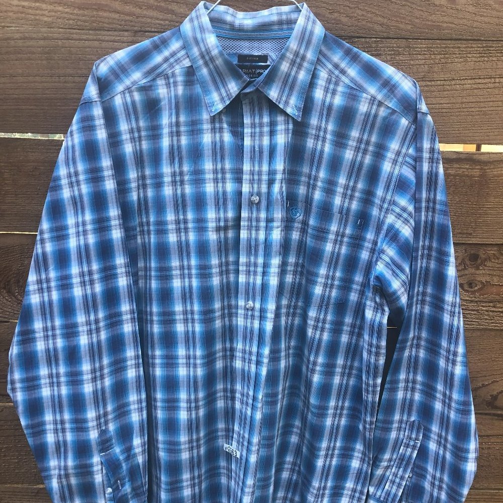 Men's ARIAT PRO Series XXL Fitted Blue Plaid Long Sleeve Button Down Shirt